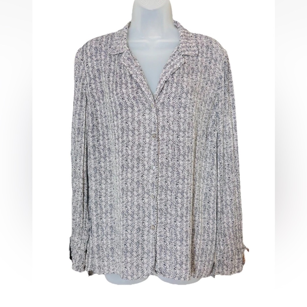 J. Jill Size M Herringbone Rayon Button Up Blouse Notched Collar Lightweight